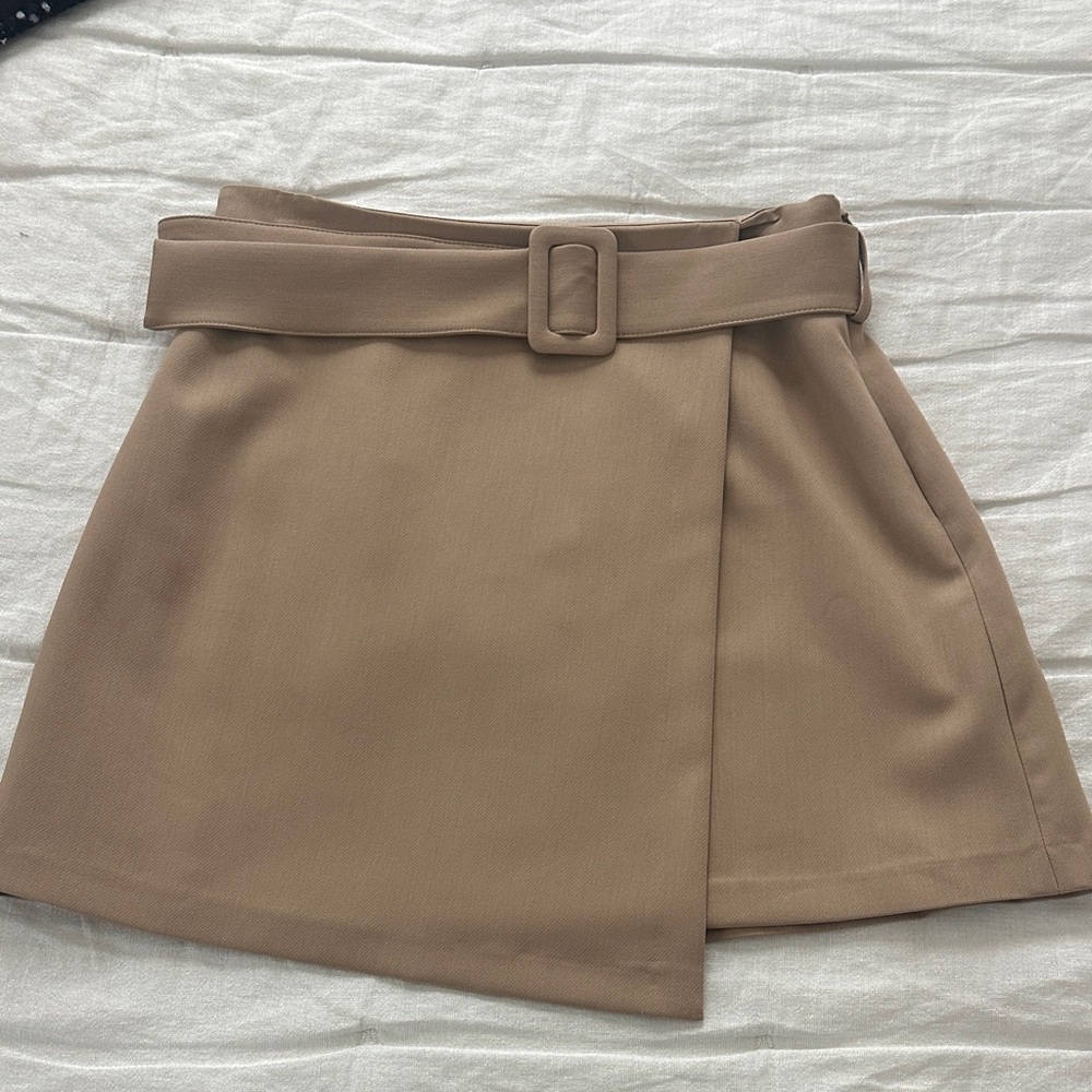 Zara Beige Skirt with Belt